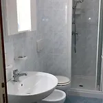 Mit 2 Schwimmbädern Ferienhaus