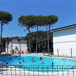 Ferienhaus Mit 2 Schwimmbädern Bibione