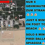 Mit 2 Schwimmbädern Ferienhaus